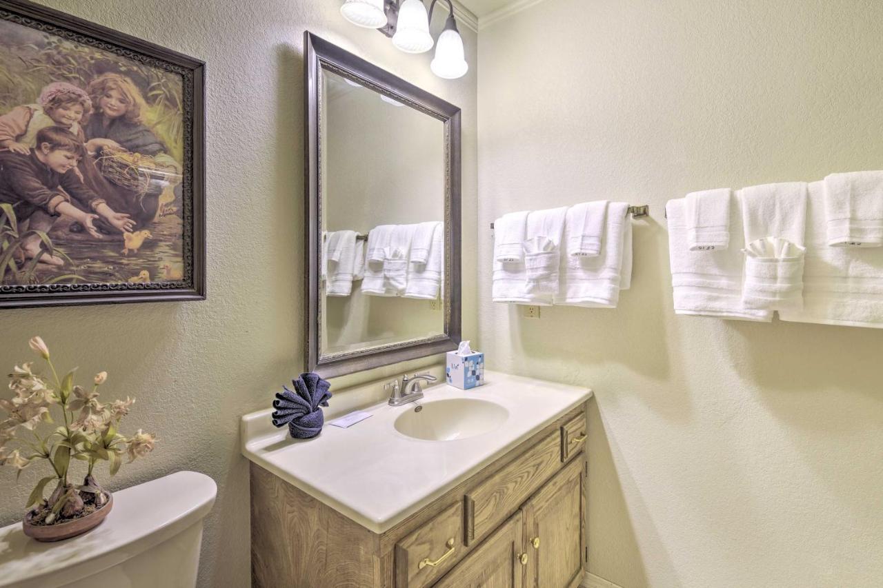 Red River Townhome With Balcony And Mtn Views! Exterior foto