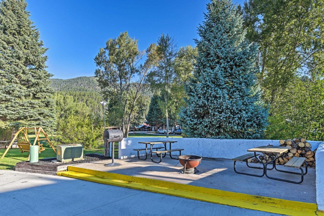 Red River Townhome With Balcony And Mtn Views! Exterior foto